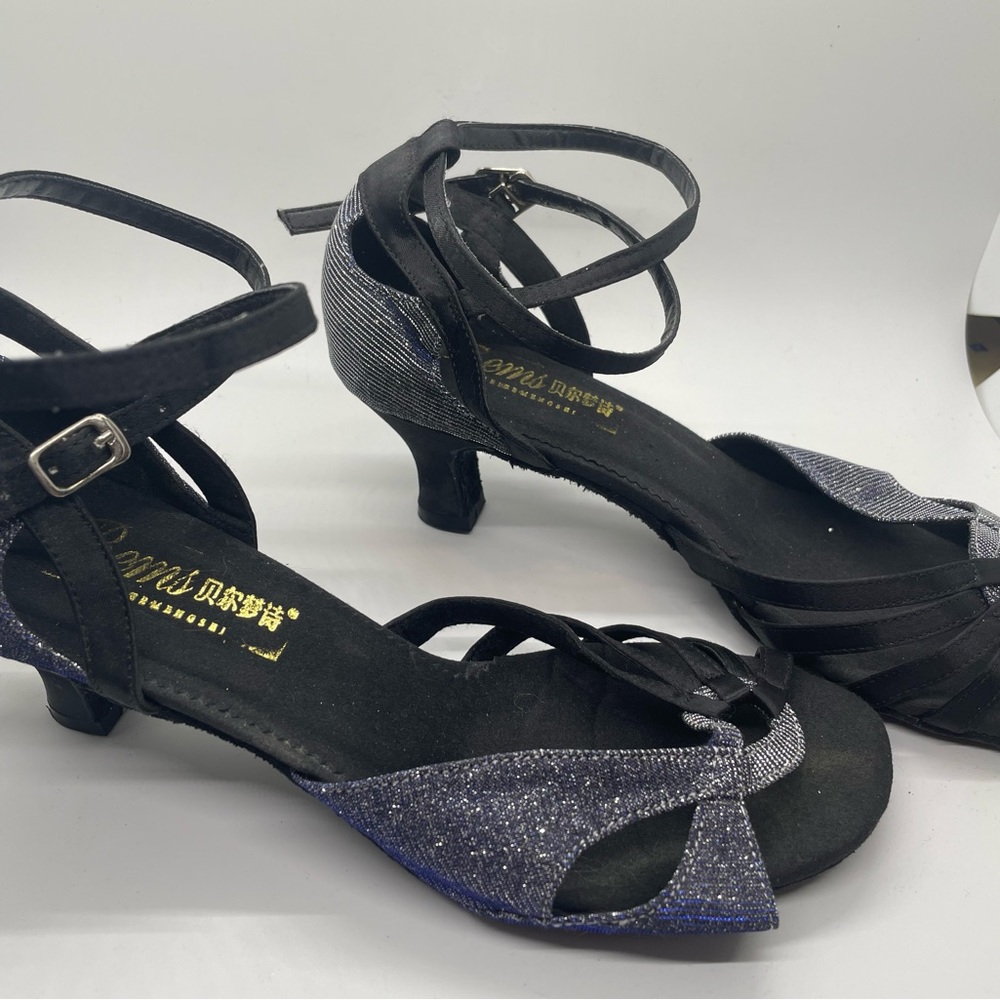 Ballroom dance shoes